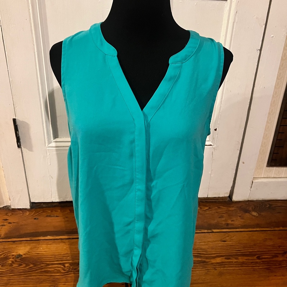 Apt. 9 Blue Sleeveless Blouse with Mandarin Collar